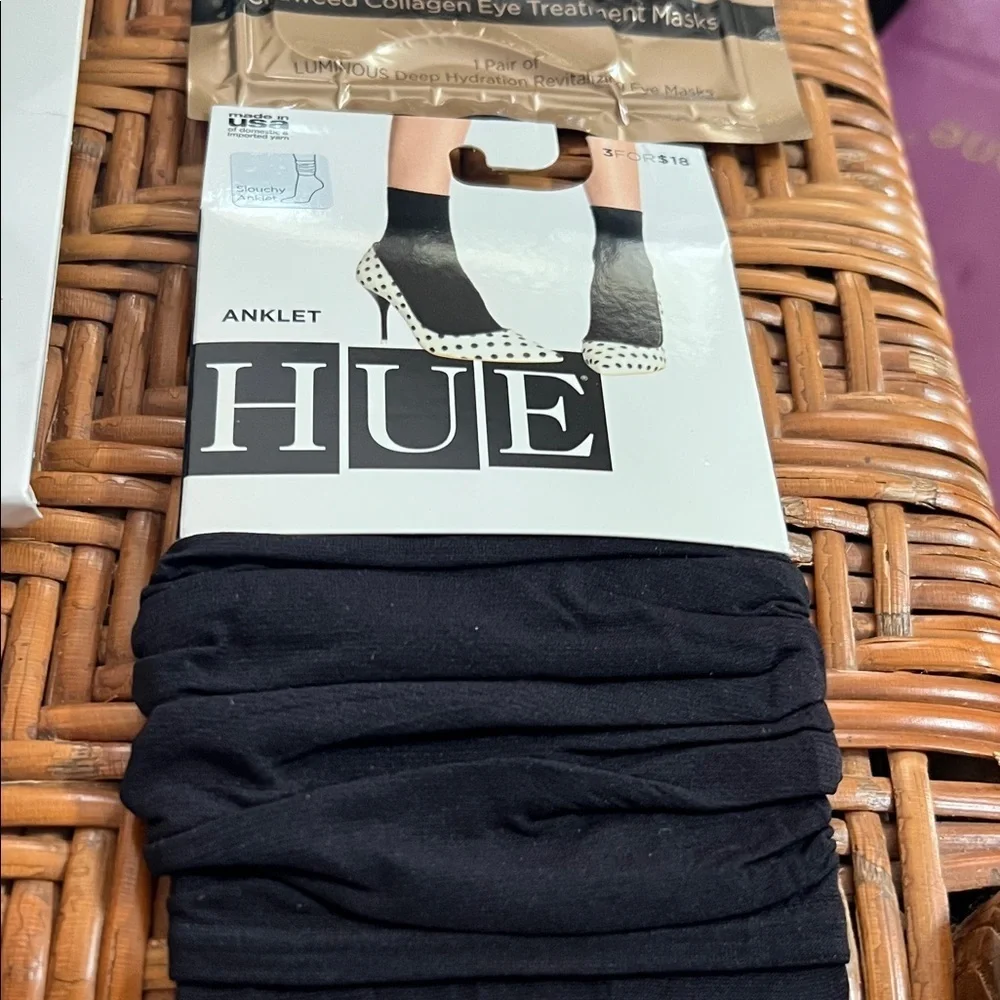 HUE Black Women’s Anklet Socks, stockings, beauty bundle